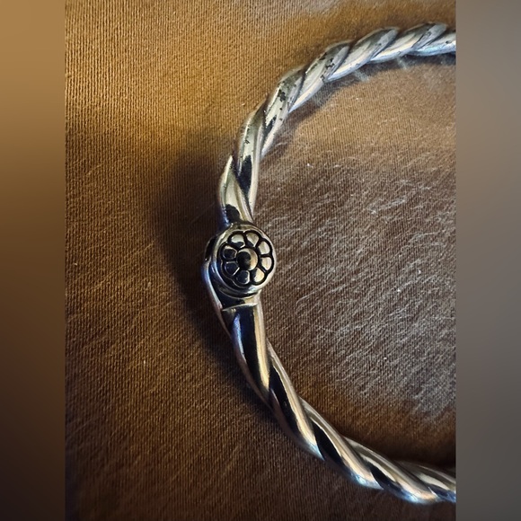 Brighton shimmer hinged bangle. - Picture 3 of 3